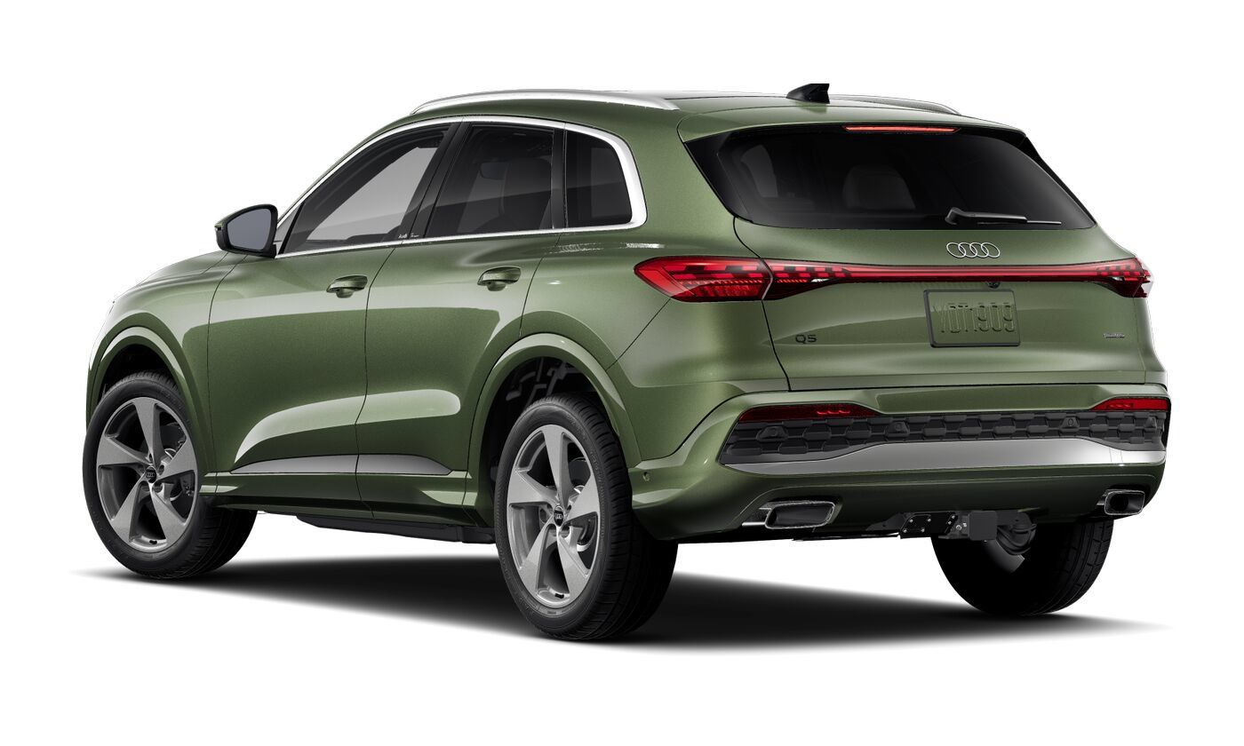 Certified 2025 Audi Q5 Premium AWD/4WD image 2