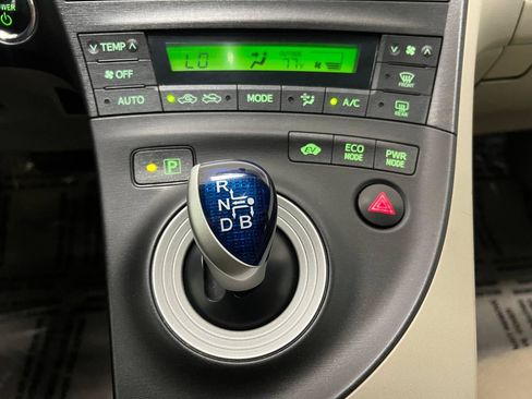 Used 2010 Toyota Prius Three FWD image 18