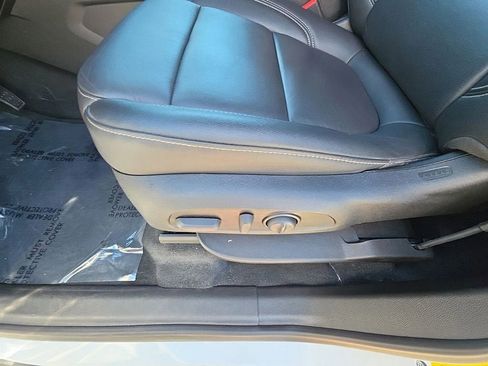 Used 2023 Chevrolet Traverse LT w/ LPO, Floor Liner Package AWD/4WD image 21