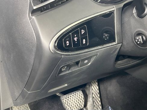 Used 2022 Genesis GV70 2.5T w/ Select Package AWD/4WD image 10