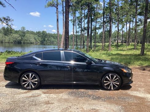 Used 2022 Nissan Altima 2.5 SR image 4