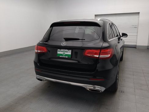 Used 2019 Mercedes-Benz GLC 300 image 7