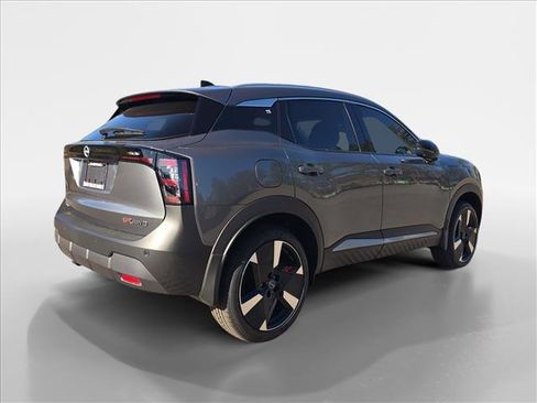 New 2026 Nissan Kicks SR w/ SR Premium Package AWD/4WD image 5