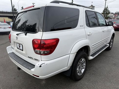 Used 2006 Toyota Sequoia SR5 image 6