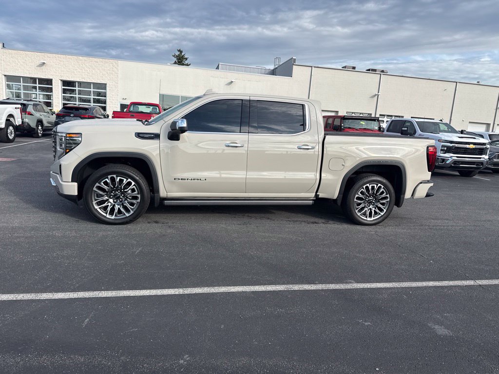Used 2026 GMC Sierra 1500 Denali Ultimate AWD/4WD image 2