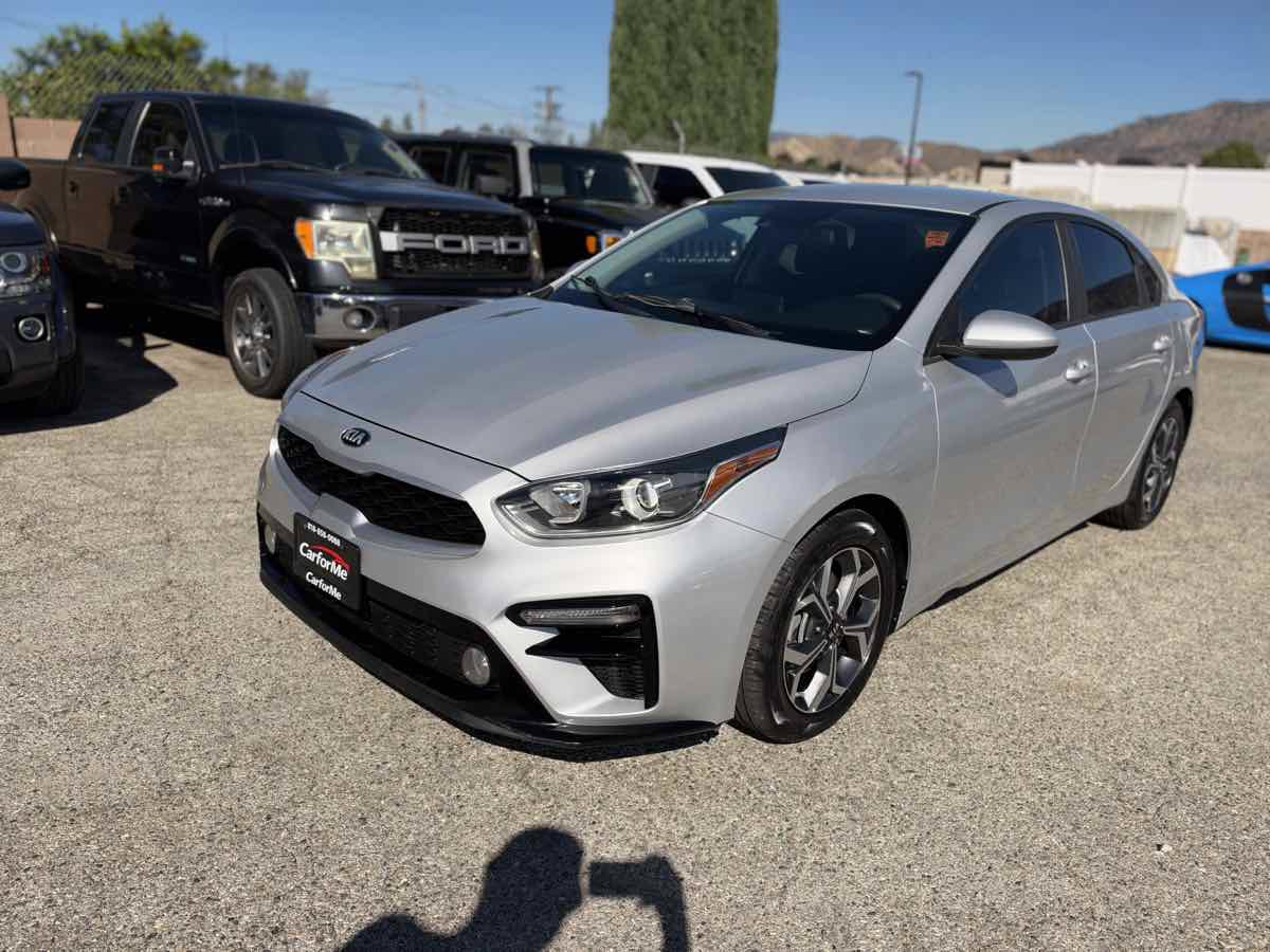 Used 2020 Kia Forte LXS FWD image 3