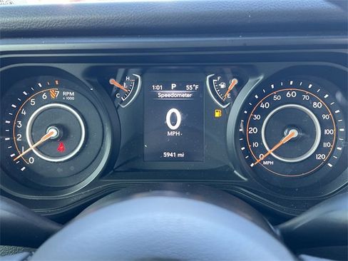 Used 2025 Jeep Gladiator Sport image 18