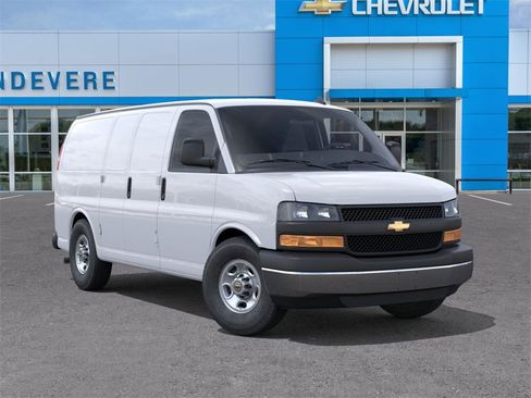 New 2025 Chevrolet Express 2500 w/ Driver Convenience Package image 7