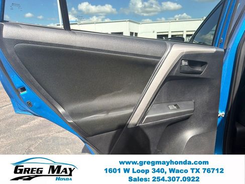 Used 2016 Toyota RAV4 LE FWD image 21