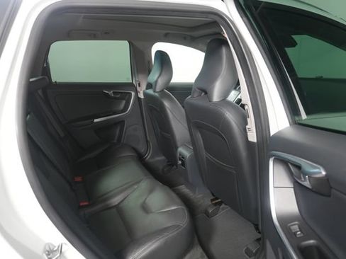 Used 2016 Volvo XC60 T5 Premier AWD/4WD image 28