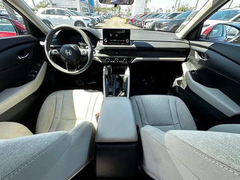Used 2023 Honda Accord LX image 17