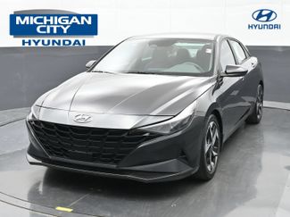 Used 2023 Hyundai Elantra SEL w/ Convenience Package FWD video 1