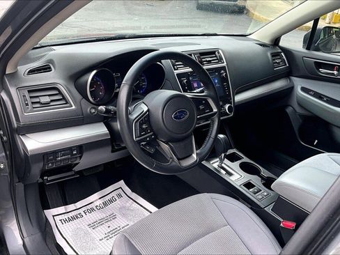 Used 2018 Subaru Outback 2.5i Premium AWD/4WD image 10