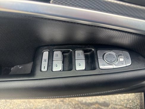 Used 2023 Genesis G70 3.3T AWD/4WD image 18