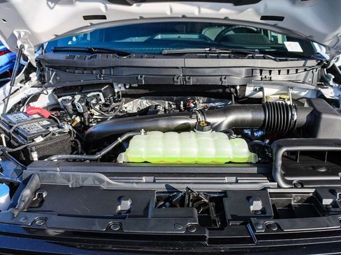 New 2025 Ford F150 Platinum w/ FX4 Off-Road Package image 26