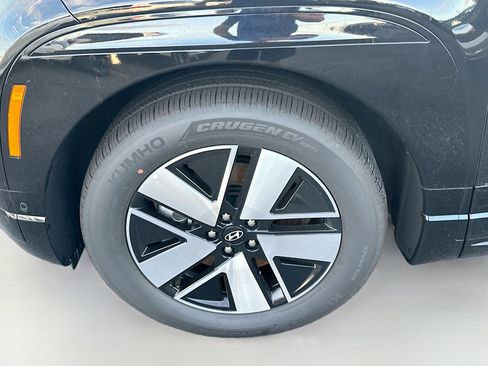 New 2026 Hyundai Ioniq 9 SEL image 24