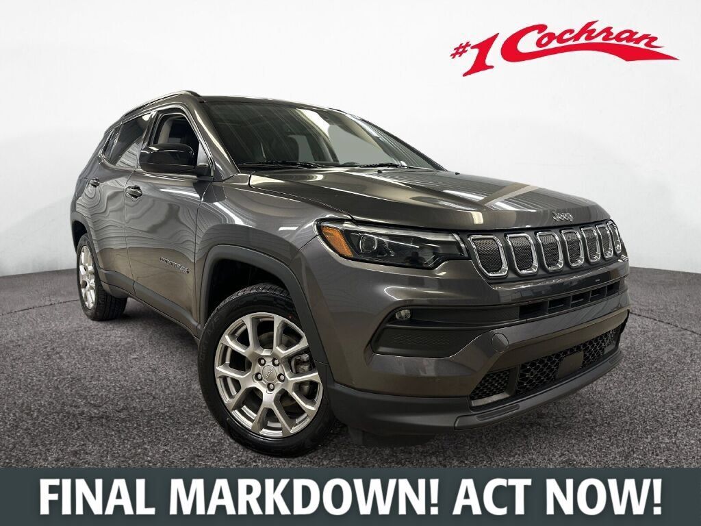 Used 2022 Jeep Compass Latitude w/ Sun and Sound Group AWD/4WD image 1