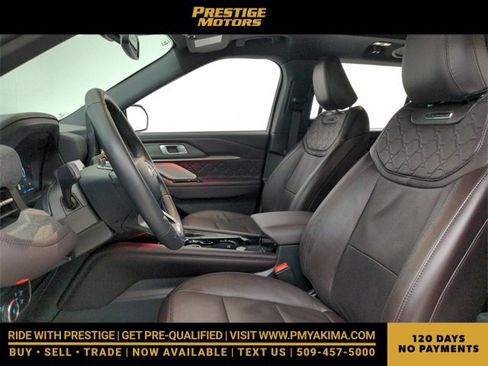 Used 2025 Ford Explorer Platinum w/ Ultimate Package image 26