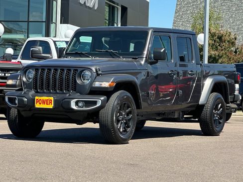 Used 2023 Jeep Gladiator Sport AWD/4WD image 8