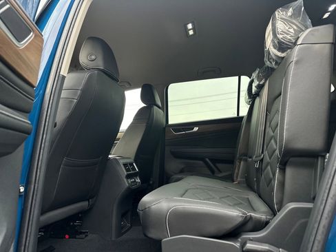 New 2026 Volkswagen Atlas SE image 13