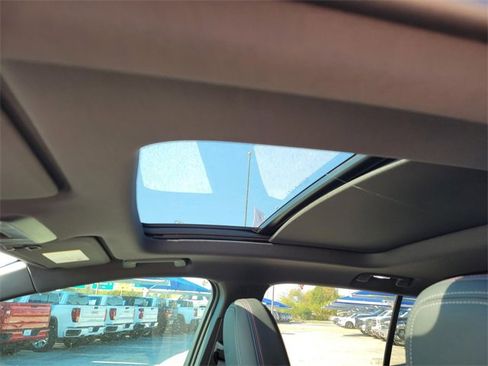 New 2026 Chevrolet Equinox EV RS image 11