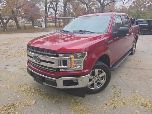 Used 2018 Ford F150 XLT w/ Equipment Group 302A Luxury image 2