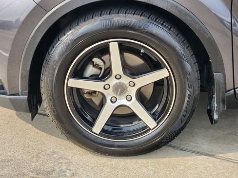 Used 2020 Toyota C-HR LE image 10