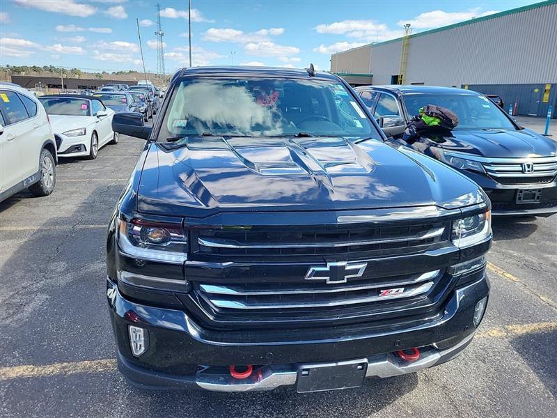 Used 2017 Chevrolet Silverado 1500 LTZ Z71 w/ Redline Edition AWD/4WD image 2