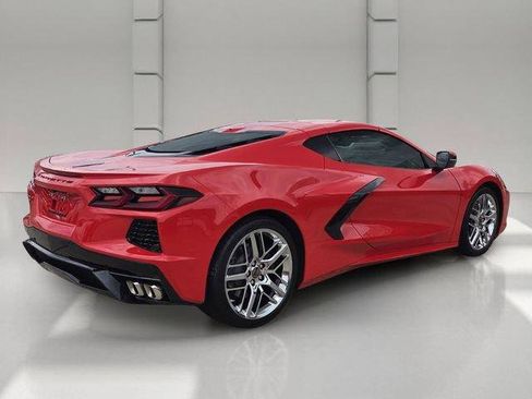 Used 2025 Chevrolet Corvette Stingray Preferred Cpe w/ Battery Protection Package RWD image 5