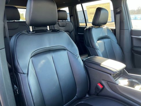 New 2026 Jeep Grand Cherokee Limited image 15