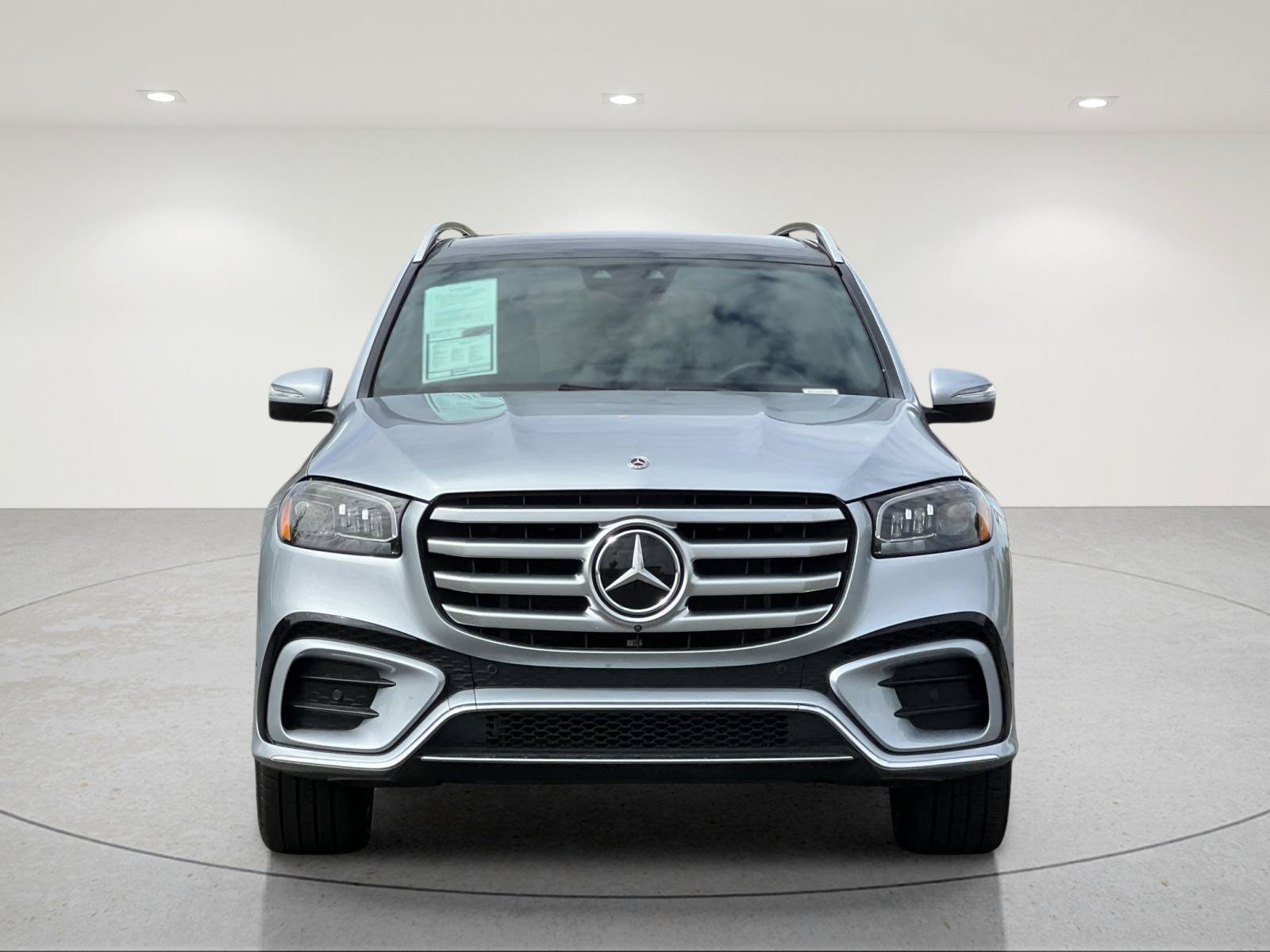 Used 2024 Mercedes-Benz GLS 450 4MATIC image 8