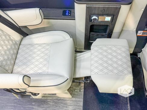 Used 2026 Mercedes-Benz Sprinter 3500 image 30