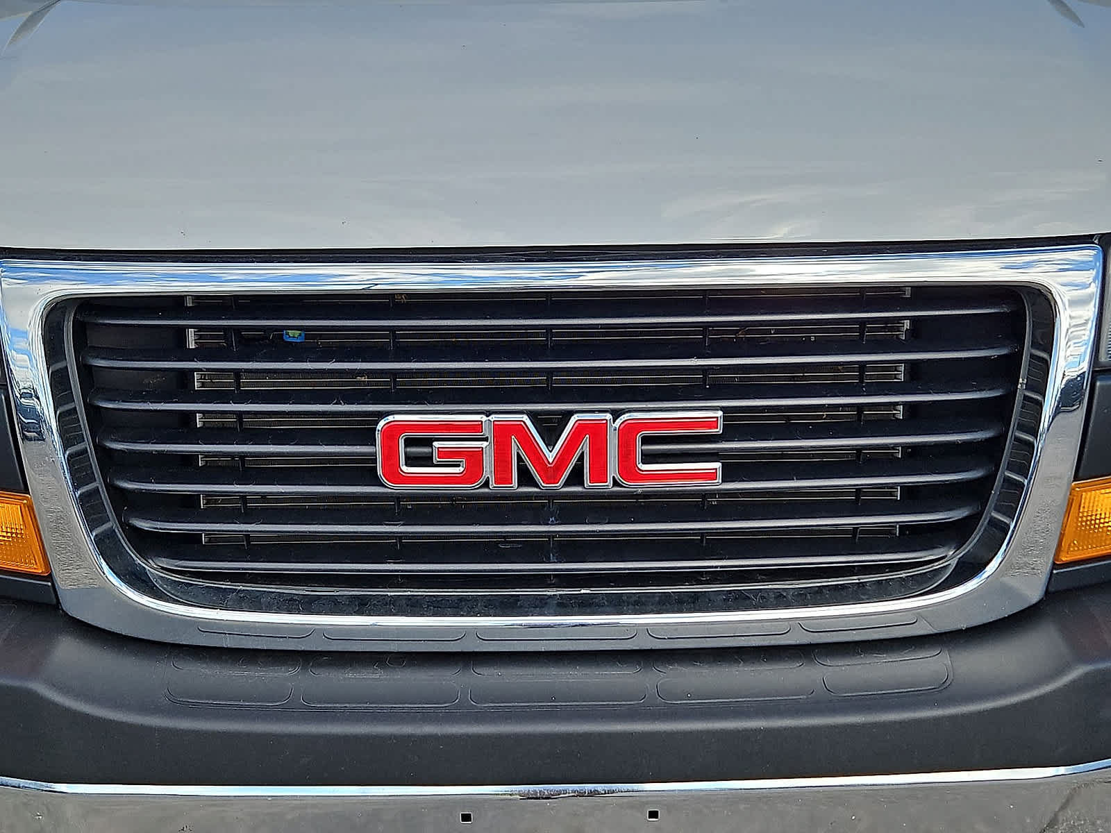 Used 2025 GMC Savana 2500 w/ Driver Convenience Package RWD image 31
