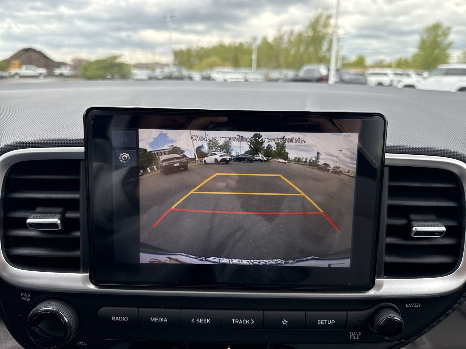 Used 2026 Hyundai Venue SEL FWD image 20