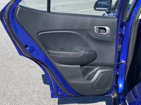 Used 2023 Hyundai Venue SEL w/ Cargo Package image 33