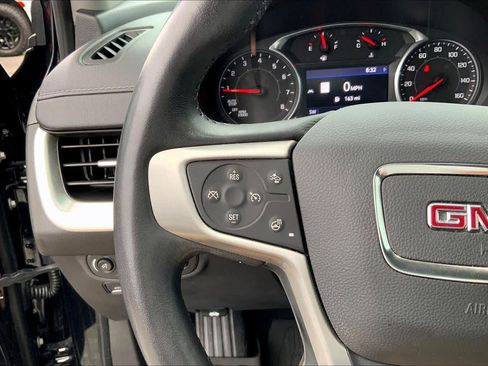 Used 2022 GMC Terrain SLT w/ Infotainment Package II FWD image 21