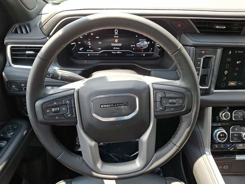 Used 2024 GMC Yukon Denali AWD/4WD image 14