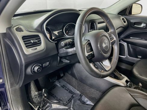 Used 2021 Jeep Compass Latitude AWD/4WD image 9