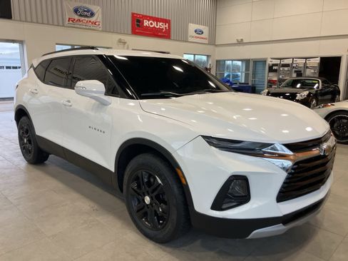 Used 2021 Chevrolet Blazer LT w/ Sound & Technology Package image 3