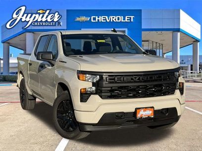New 2026 Chevrolet Silverado 1500 Custom w/ LPO, Dark Essentials Package