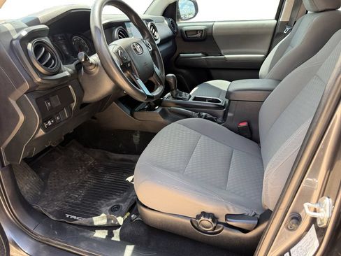 Used 2021 Toyota Tacoma SR w/ SR Convenience Package RWD image 10