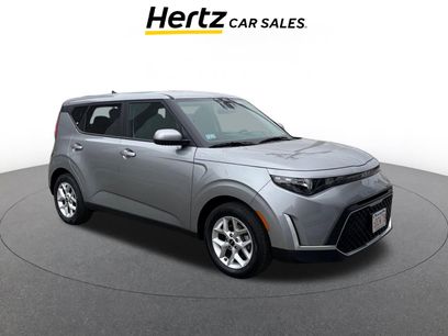 Used 2025 Kia Soul LX w/ LX Technology Package