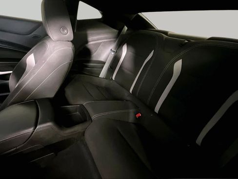 Used 2023 Chevrolet Camaro LT w/ Technology Package RWD image 18