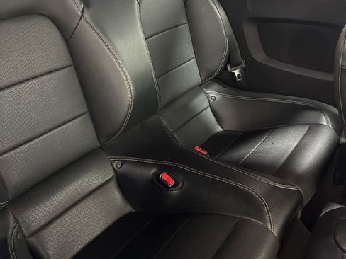 Used 2017 Ford Mustang Premium image 27