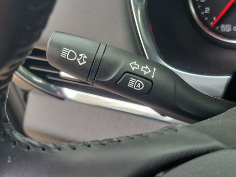 Used 2022 Chevrolet Traverse Premier AWD/4WD image 10