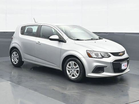 Used 2019 Chevrolet Sonic LT image 9