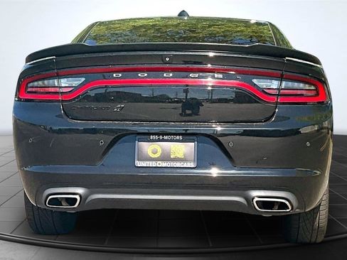 Used 2019 Dodge Charger SXT w/ Plus Group AWD/4WD image 5