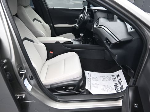 Used 2021 Lexus UX 250h w/ Premium Package image 29