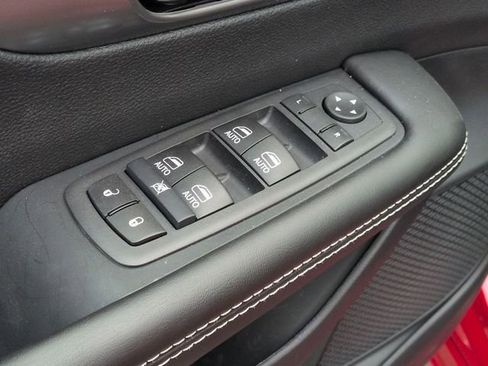 New 2026 Chrysler Pacifica Select image 15