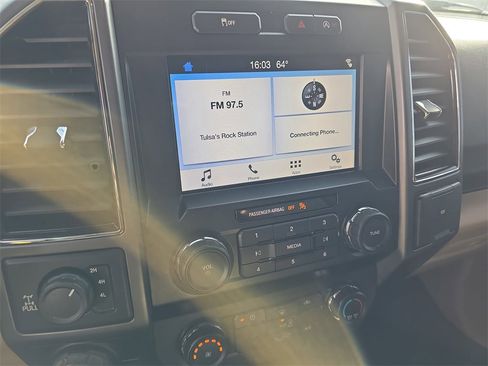 Used 2019 Ford F150 XLT w/ Trailer Tow Package image 21